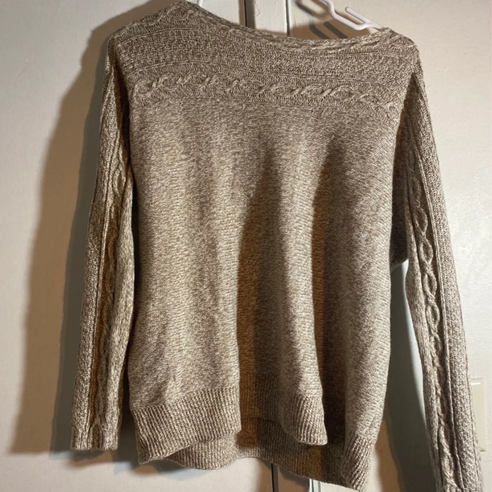 Lightweight sweater shirt